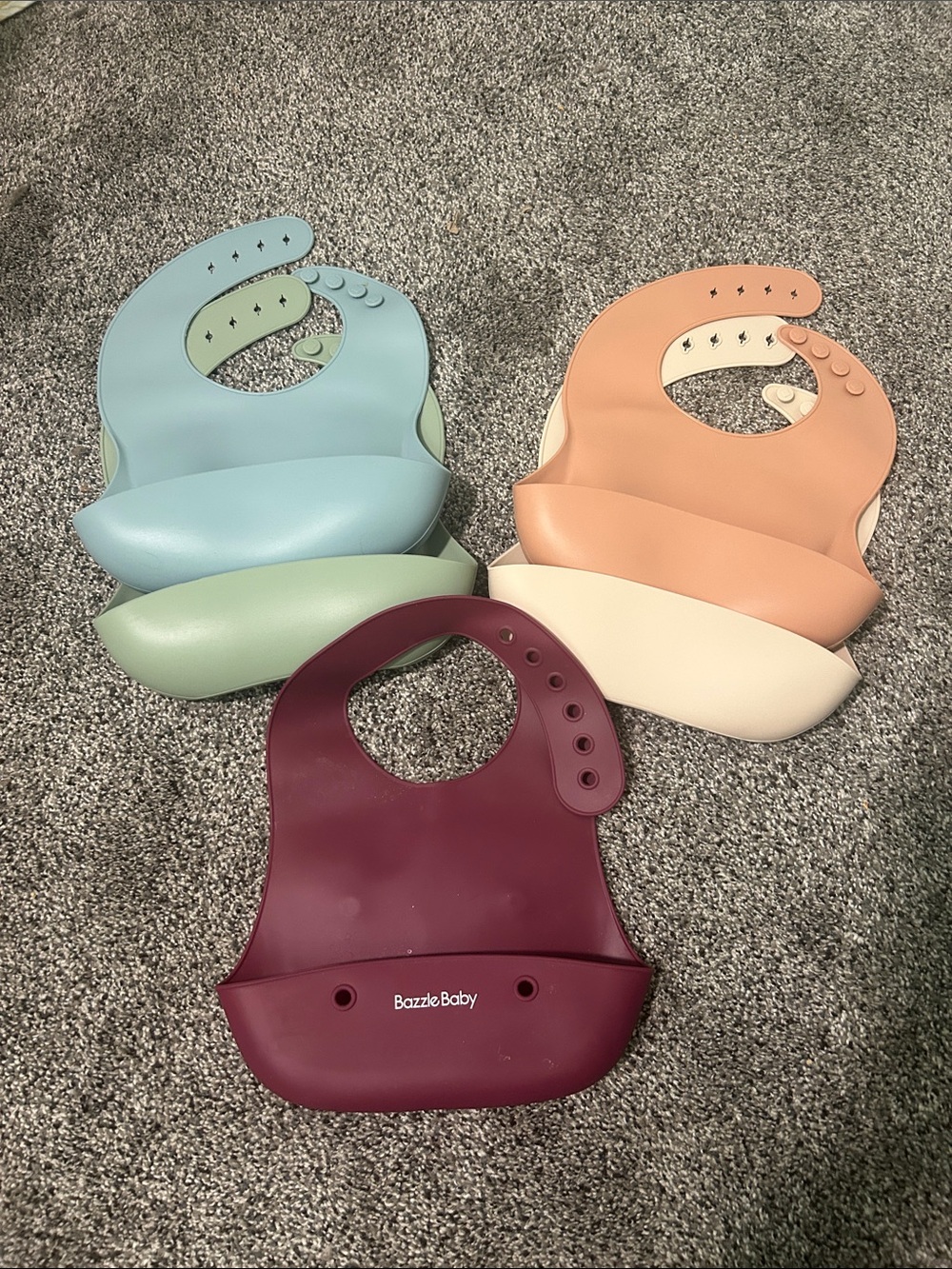 Silicone Bibs - set of 5